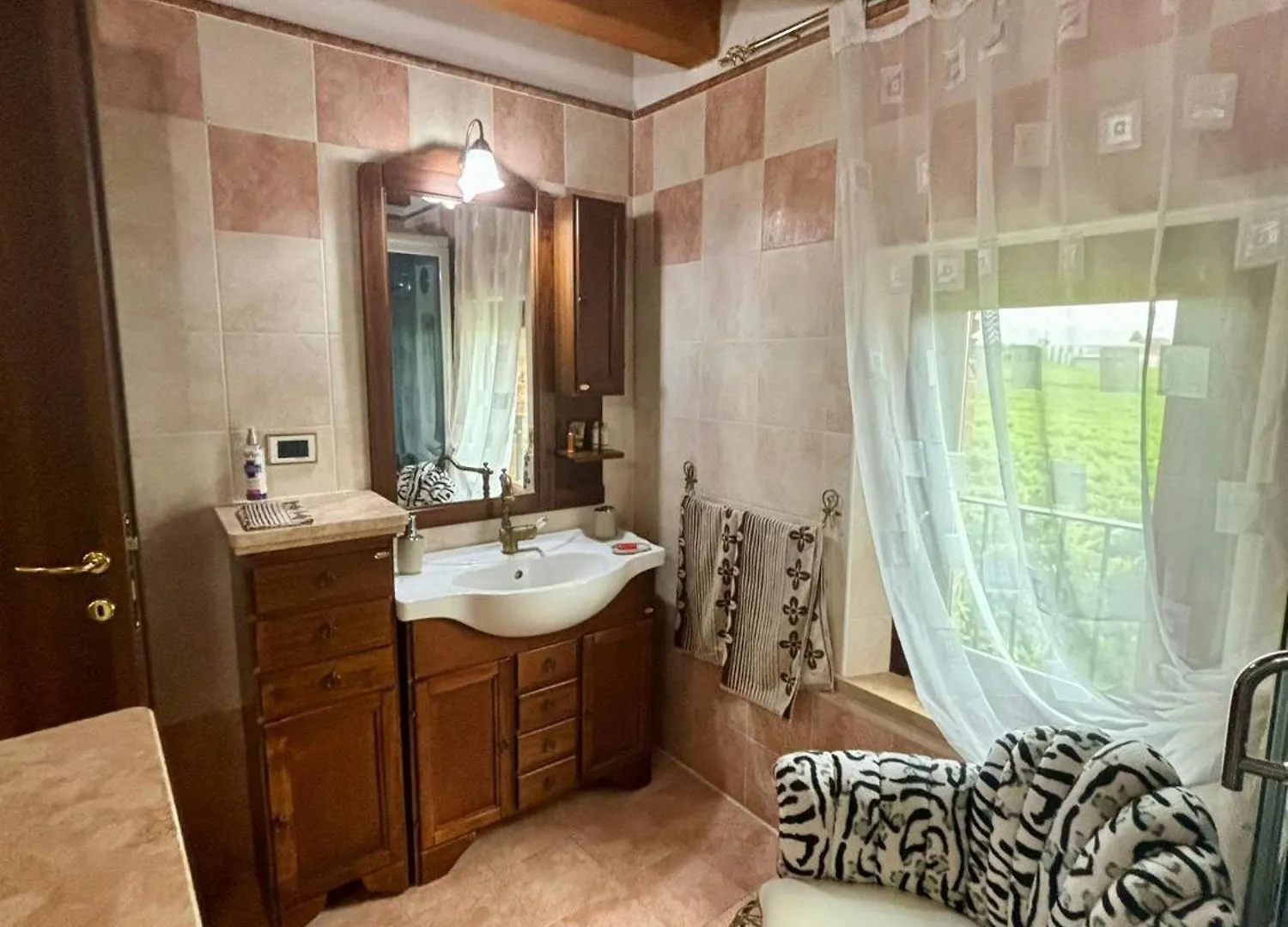شقة Borgo Fior Di Vite باسترينغو إيطاليا